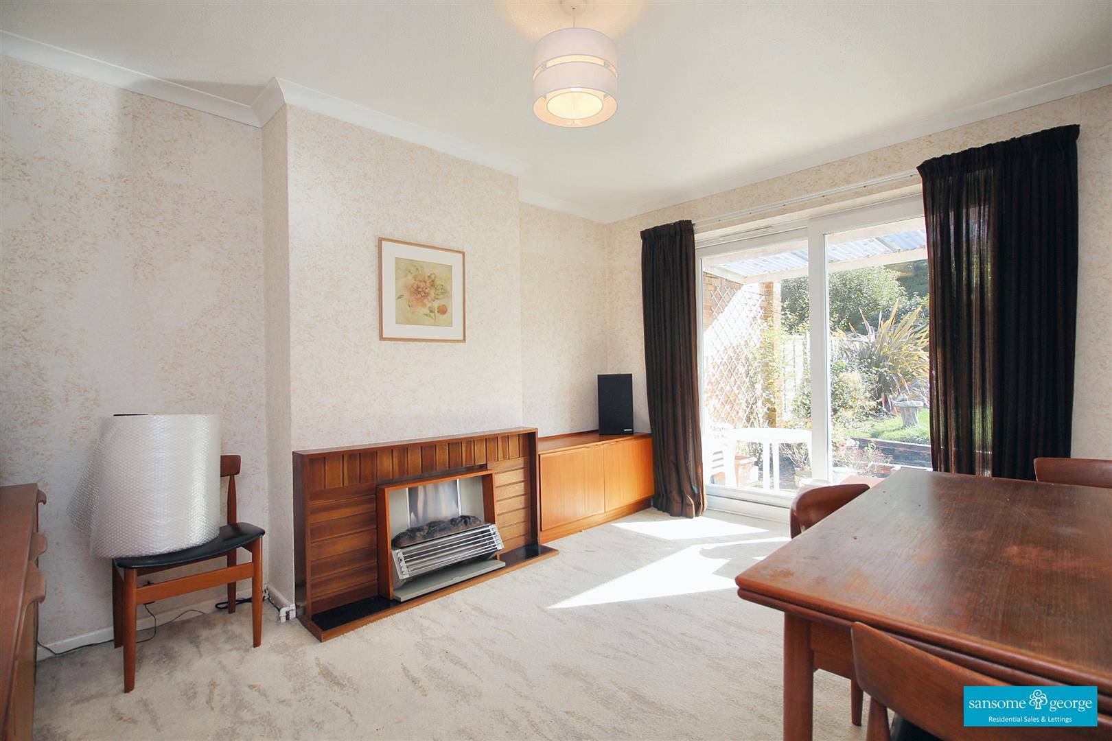 3 bed property in Redhatch Drive, Earley